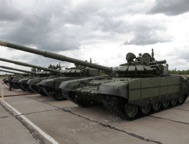 Η Λευκορωσία παρέλαβε αναβαθμισμένα άρματα τύπου T-72B3 (φωτό)